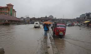 Continuous rains cause flood panic among Kupwara villagers